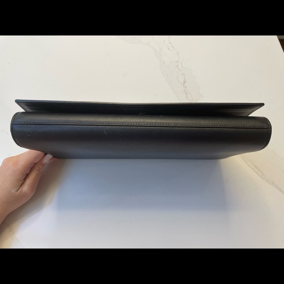 Saint Laurent Belle de Jour Black Leather Clutch - Picture 6 of 7